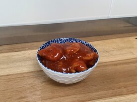 Ajam Pangang kant & klaar €13,50/ kg