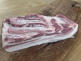 Spek aan 't stuk met zwoerd Heyde Hoeve €14,-/ kg